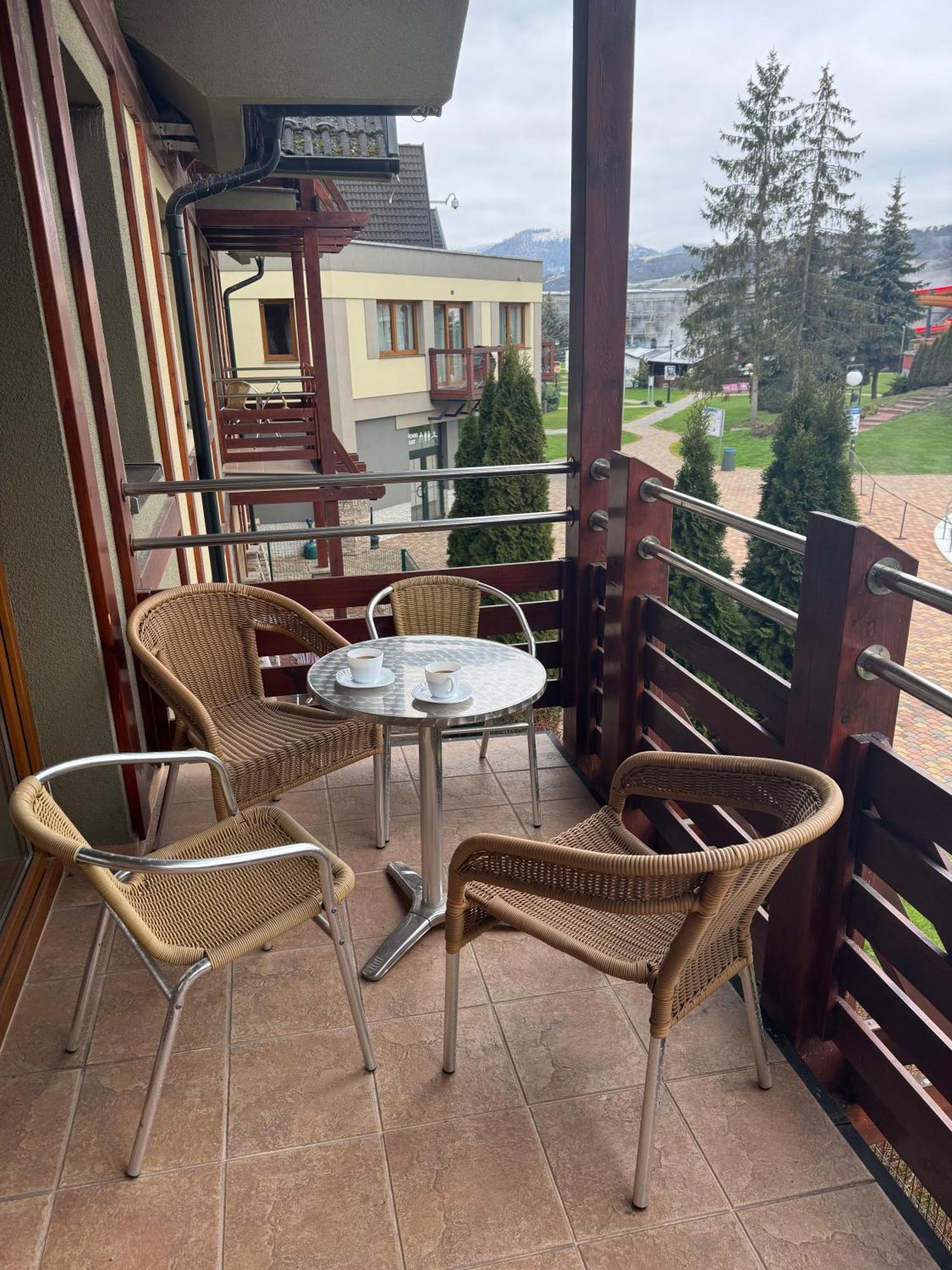 Apartman Paradise Besenova Luaran gambar