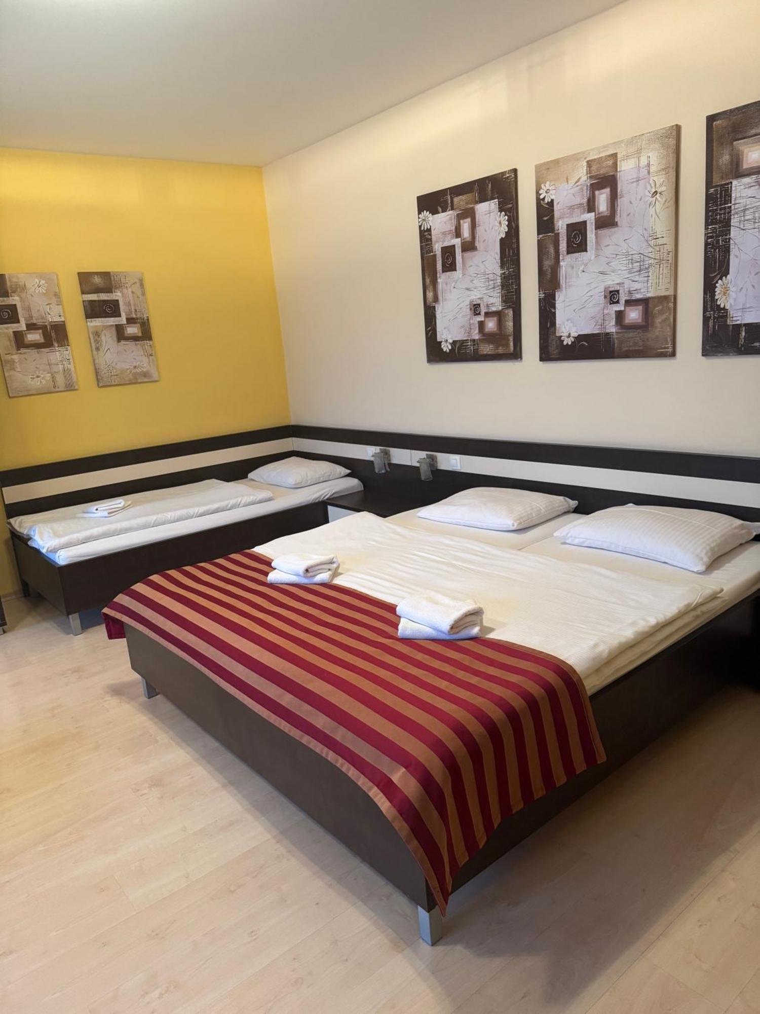 Apartman Paradise Besenova Luaran gambar